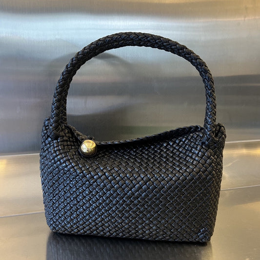 Luxury Bottega Veneta TOSCA 27 BAG IN BLACK CALFSKIN