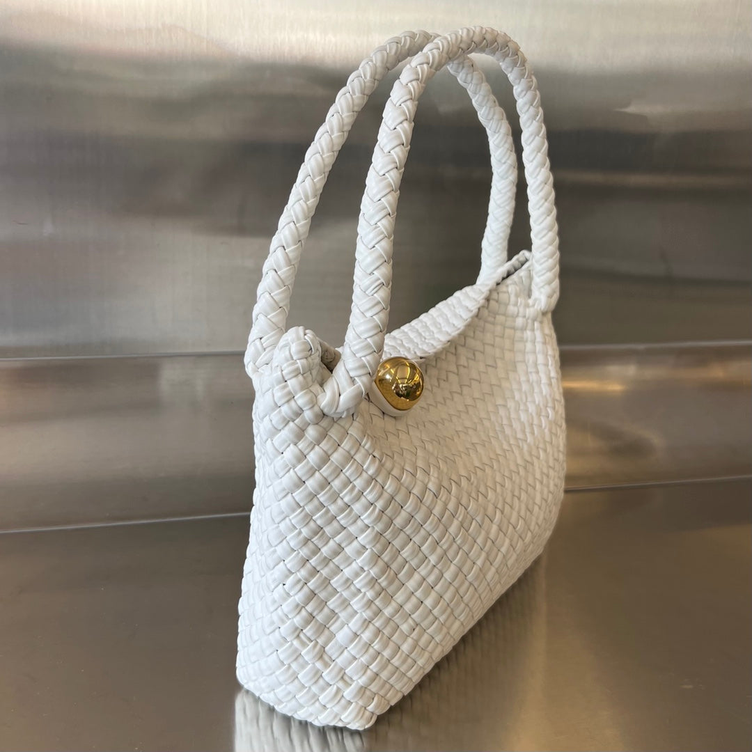 Luxury Bottega Veneta TOSCA 27 BAG IN WHITE CALFSKIN