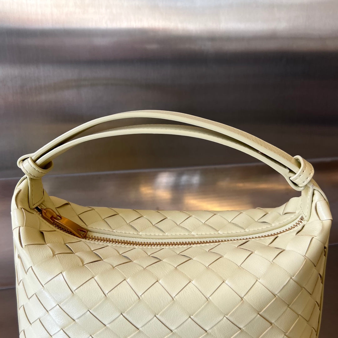 Luxury Bottega Veneta WALLACE 22 BAG IN YELLOW CREAM CALFSKIN