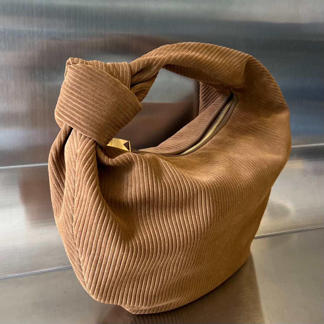 Luxury Bottega Veneta MINI JODIE 36 CM IN RUSSET BROWN CORDUROY