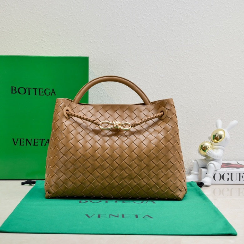 Luxury Bottega Veneta bv medium andiamo 32 brown lambskin