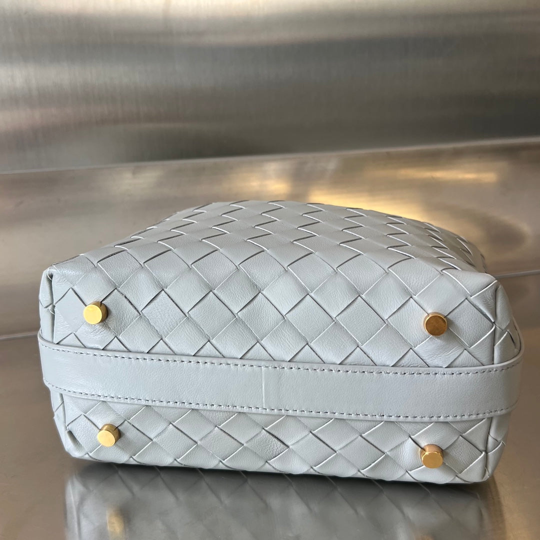 Luxury Bottega Veneta WALLACE 22 BAG IN GREY CALFSKIN
