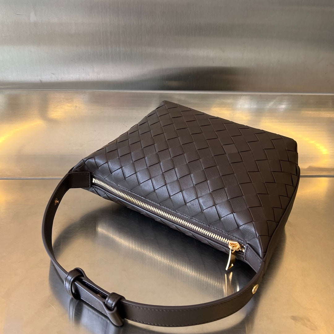 Luxury Bottega Veneta WALLACE 22 BAG IN FONDANT CALFSKIN