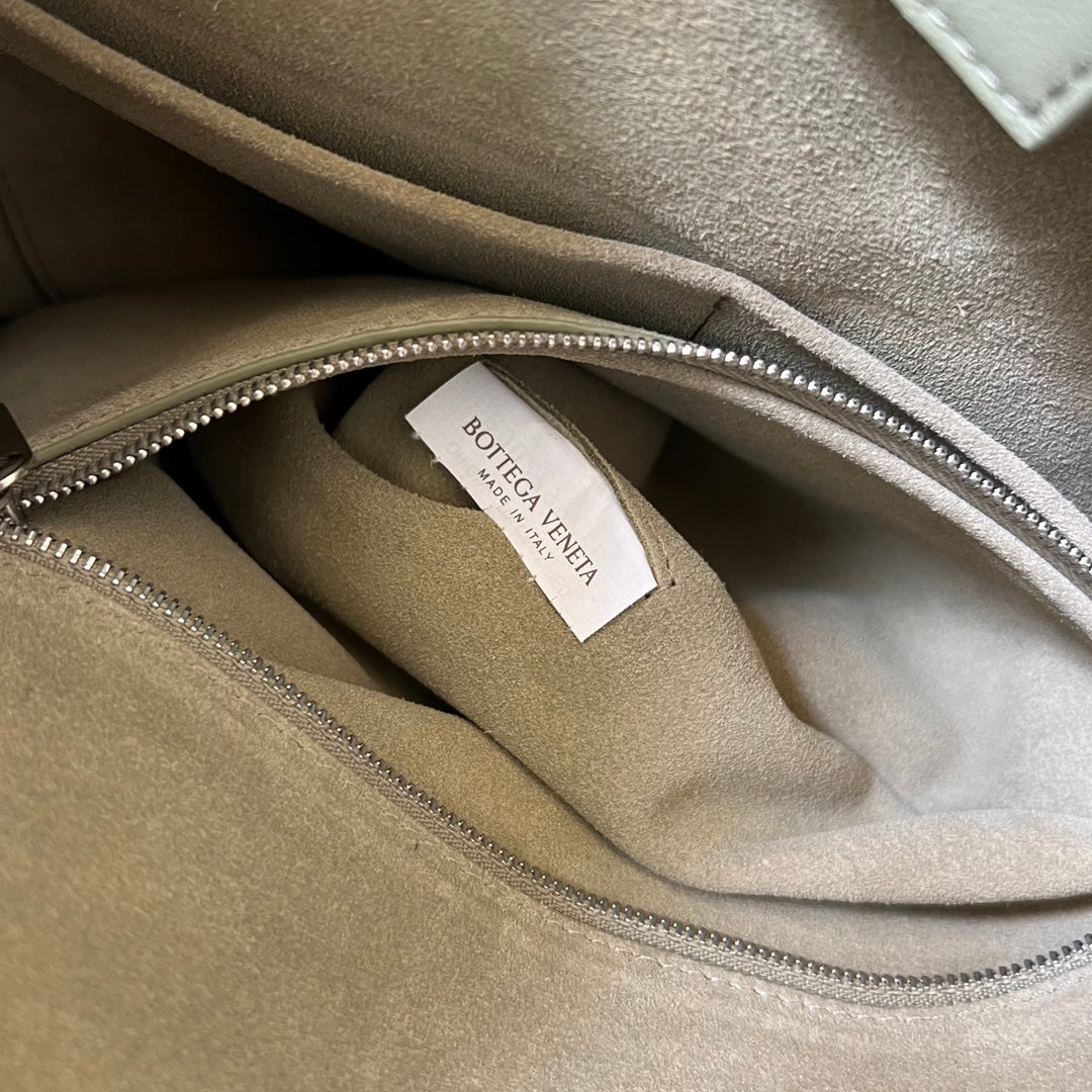 Luxury Bottega Veneta SARDINE HOBO 41 TRAVERTINE LAMBSKIN