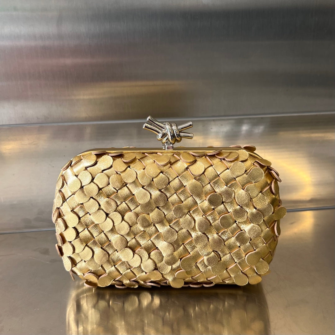 Luxury Bottega Veneta SILVER KNOT 19 IN GOLDEN LAMBSKIN