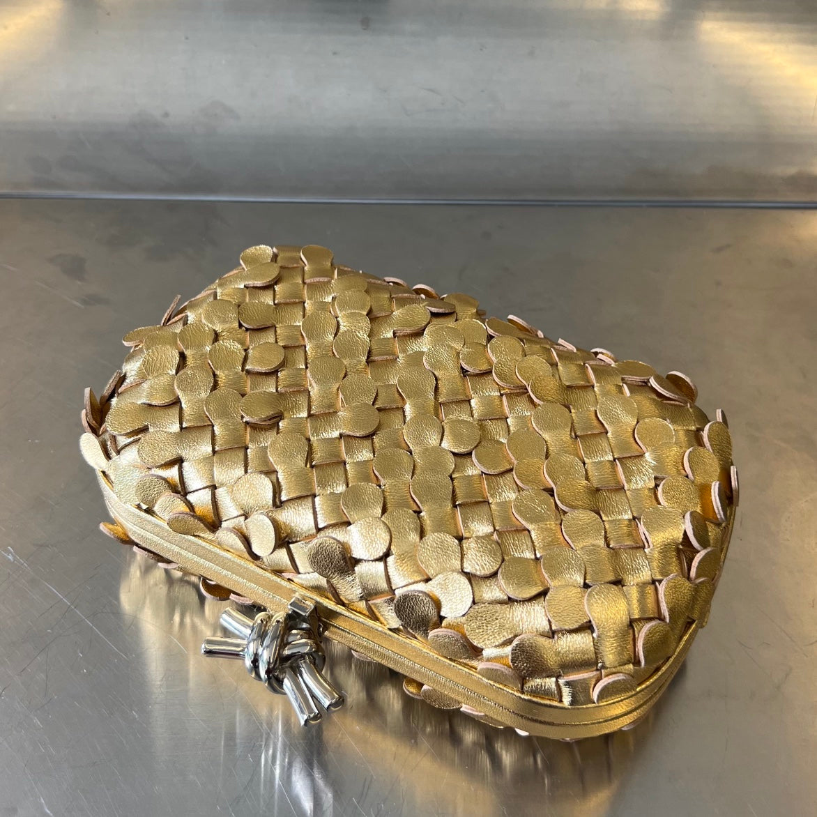 Luxury Bottega Veneta SILVER KNOT 19 IN GOLDEN LAMBSKIN