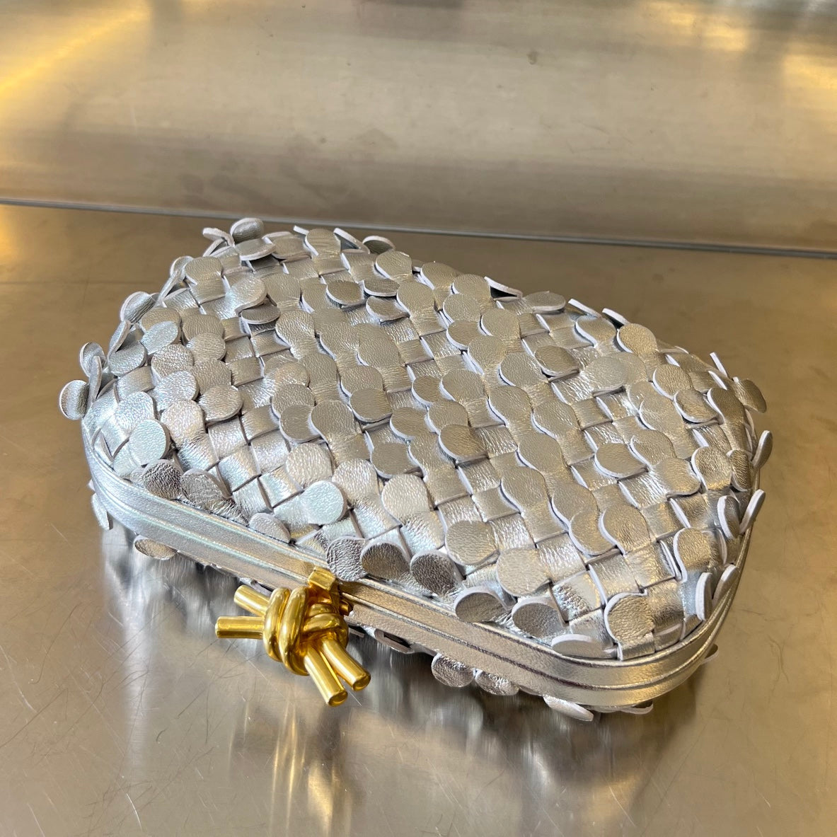 Luxury Bottega Veneta GOLDEN KNOT 19 IN SILVER LAMBSKIN