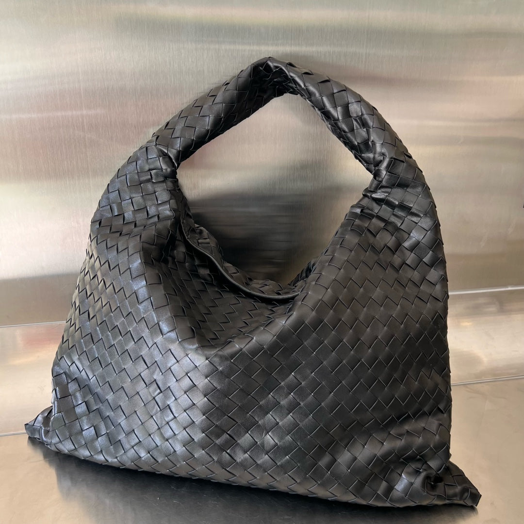 Luxury Bottega Veneta LARGE HOP 54 IN BLACK LAMBSKIN