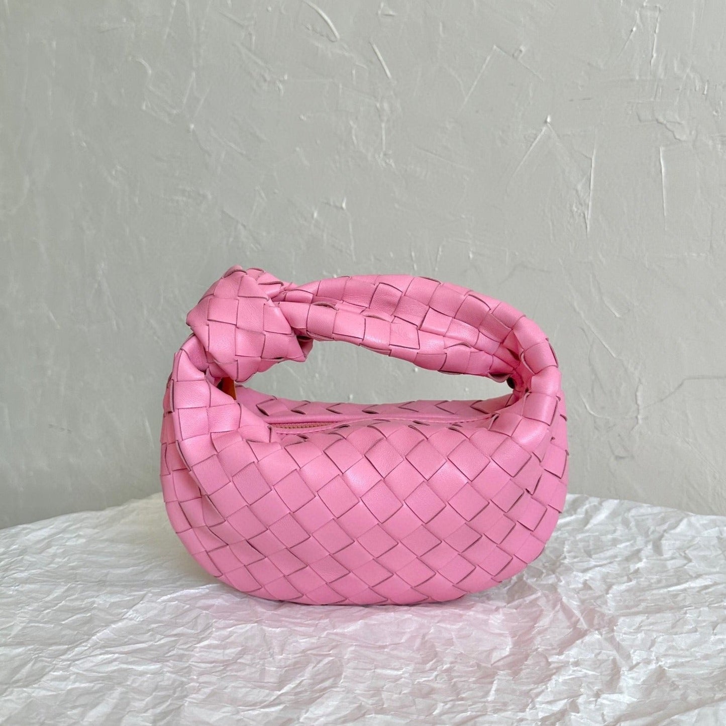 Luxury Bottega Veneta mini jodie 28 pink lambskin