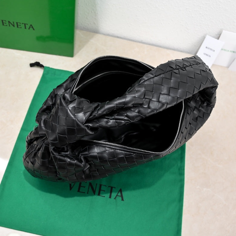 Luxury Bottega Veneta small jodie 48 black lambskin