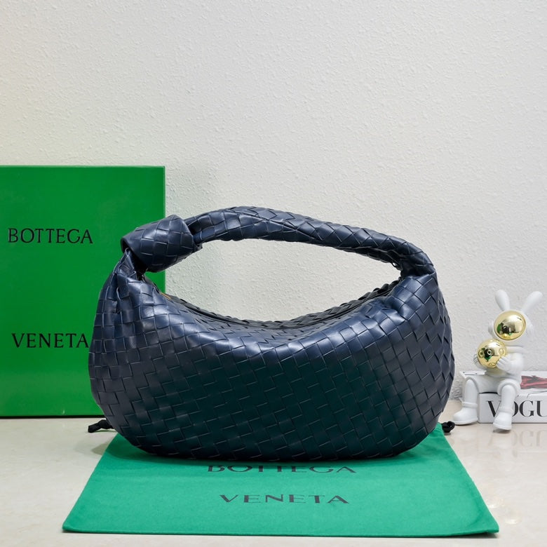 Luxury Bottega Veneta small jodie 48 blue lambskin