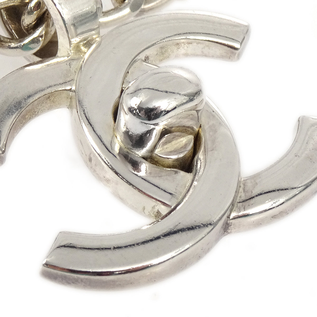 Luxury Chanel Turnlock Silver Chain Pendant Necklace 96P