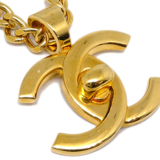 Luxury Chanel Turnlock Gold Chain Pendant Necklace 97P