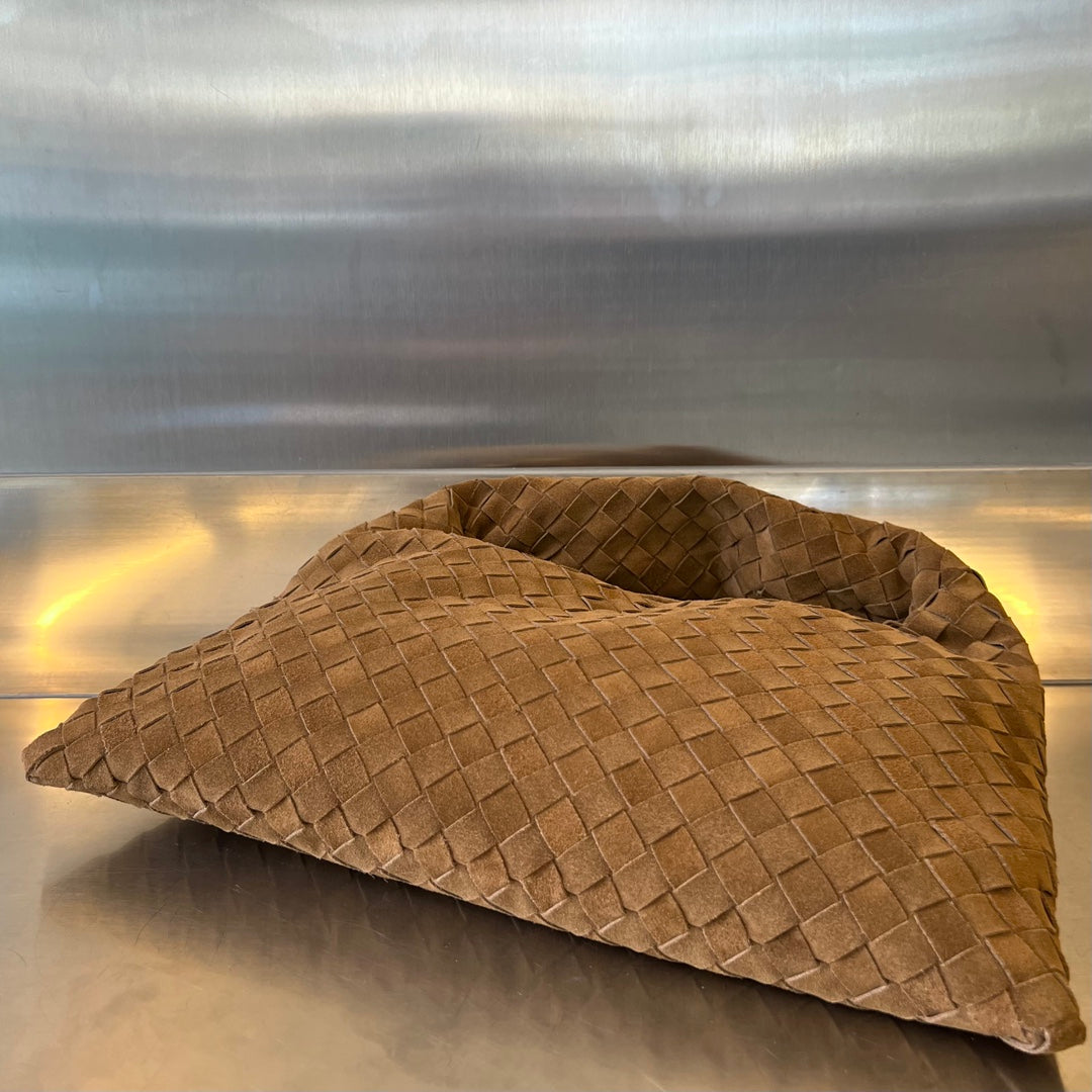 Luxury Bottega Veneta SMALL HOP 40 IN CARAMEL BROWN LAMBSKIN