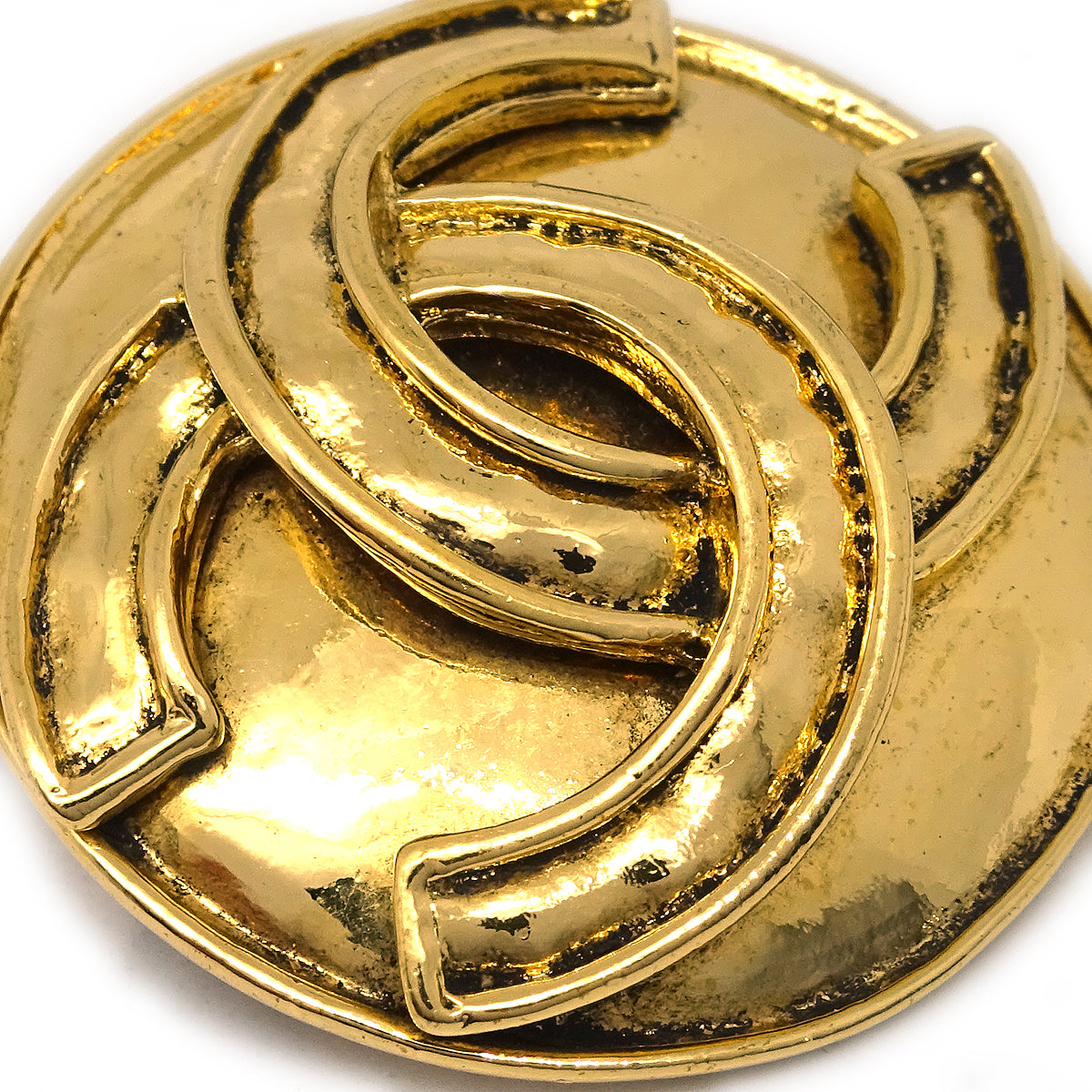 Luxury Chanel Medallion Brooch Pin Gold 94P
