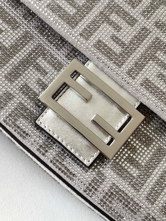 Luxury FendiFend Baguette 27 Bag Silver Leather with Crystal FF Motif Shw