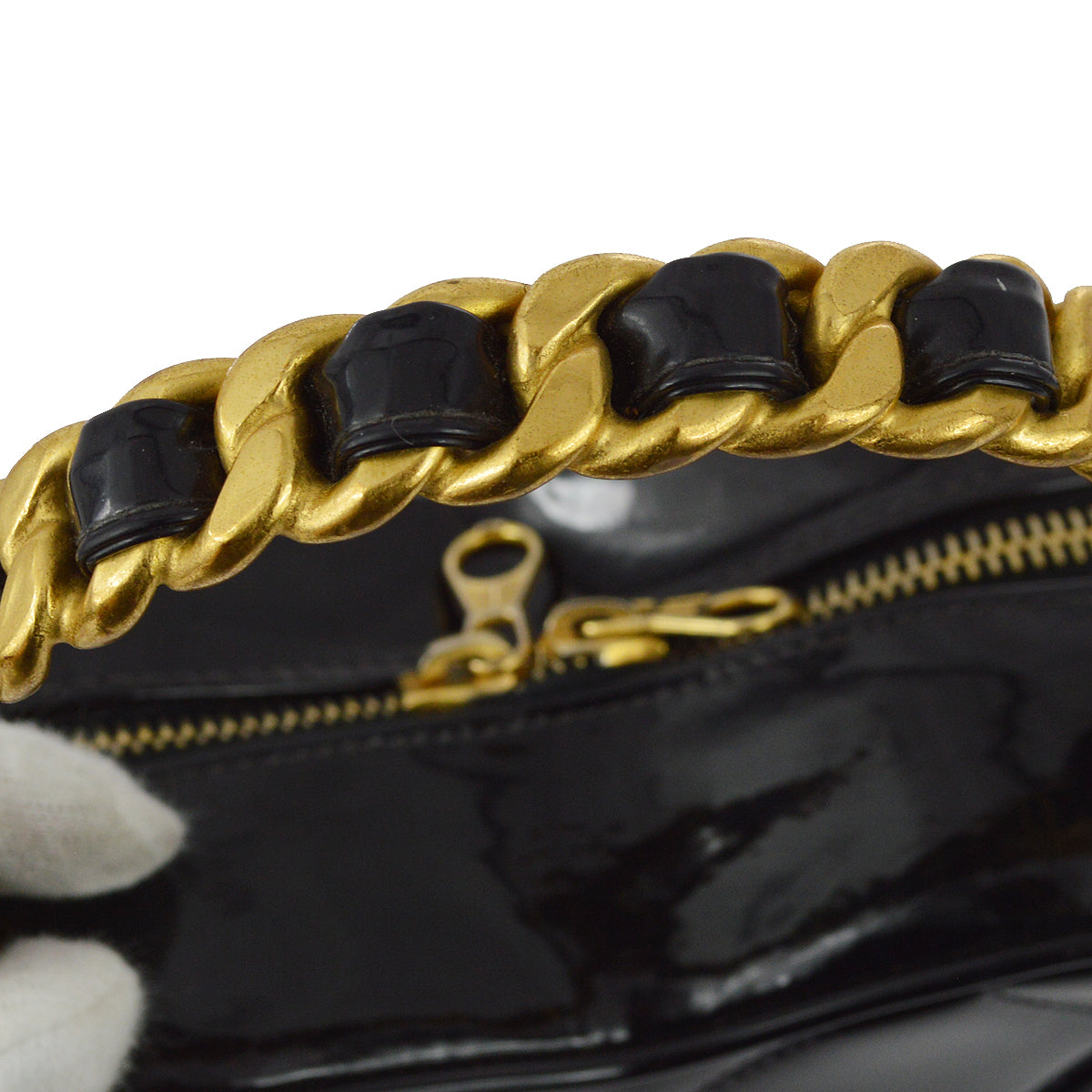 Luxury Chanel 1994-1996 Black Heart Vanity Handbag