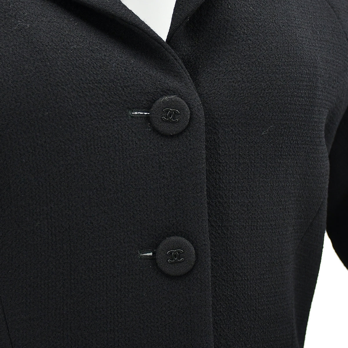 Luxury Chanel Fall 1997 single-breasted wool skirt suit  #40