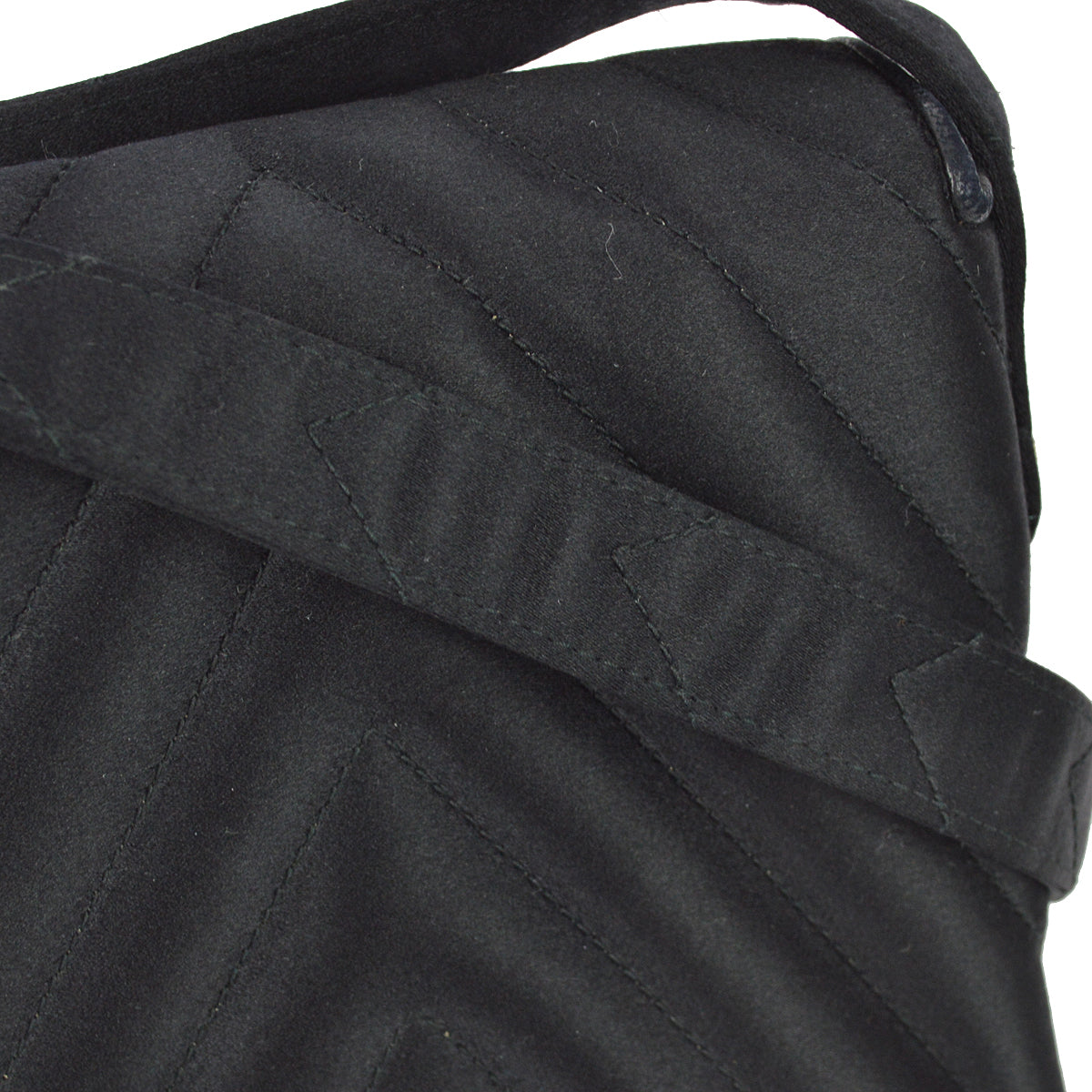 Luxury Chanel 1994-1996 Black Satin Chevron Shoulder Bag