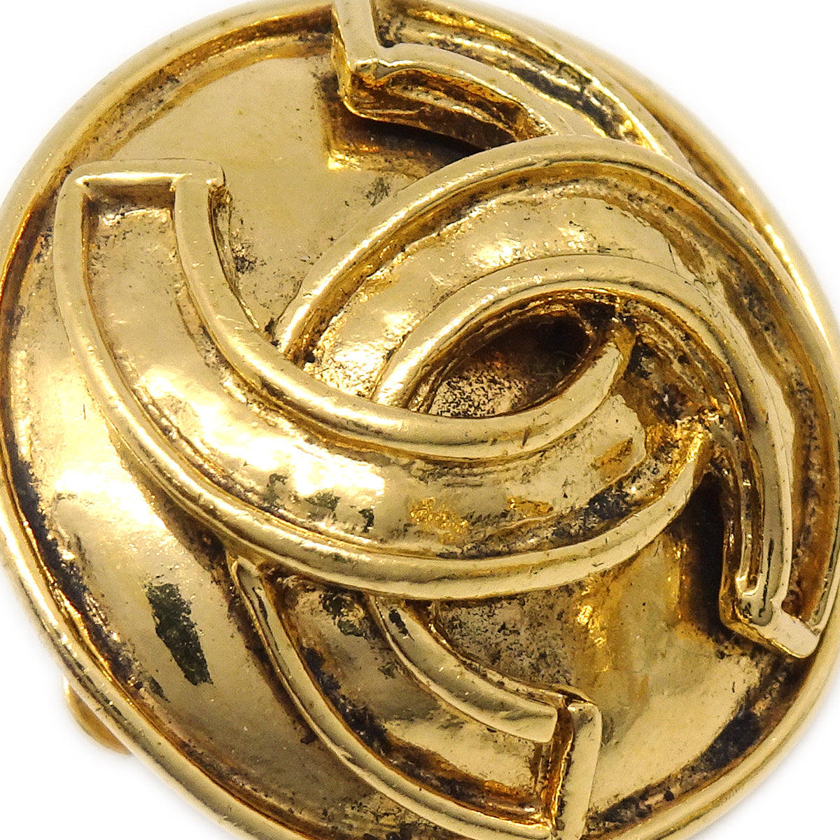 Luxury Chanel Button Earrings Clip-On Gold 94P