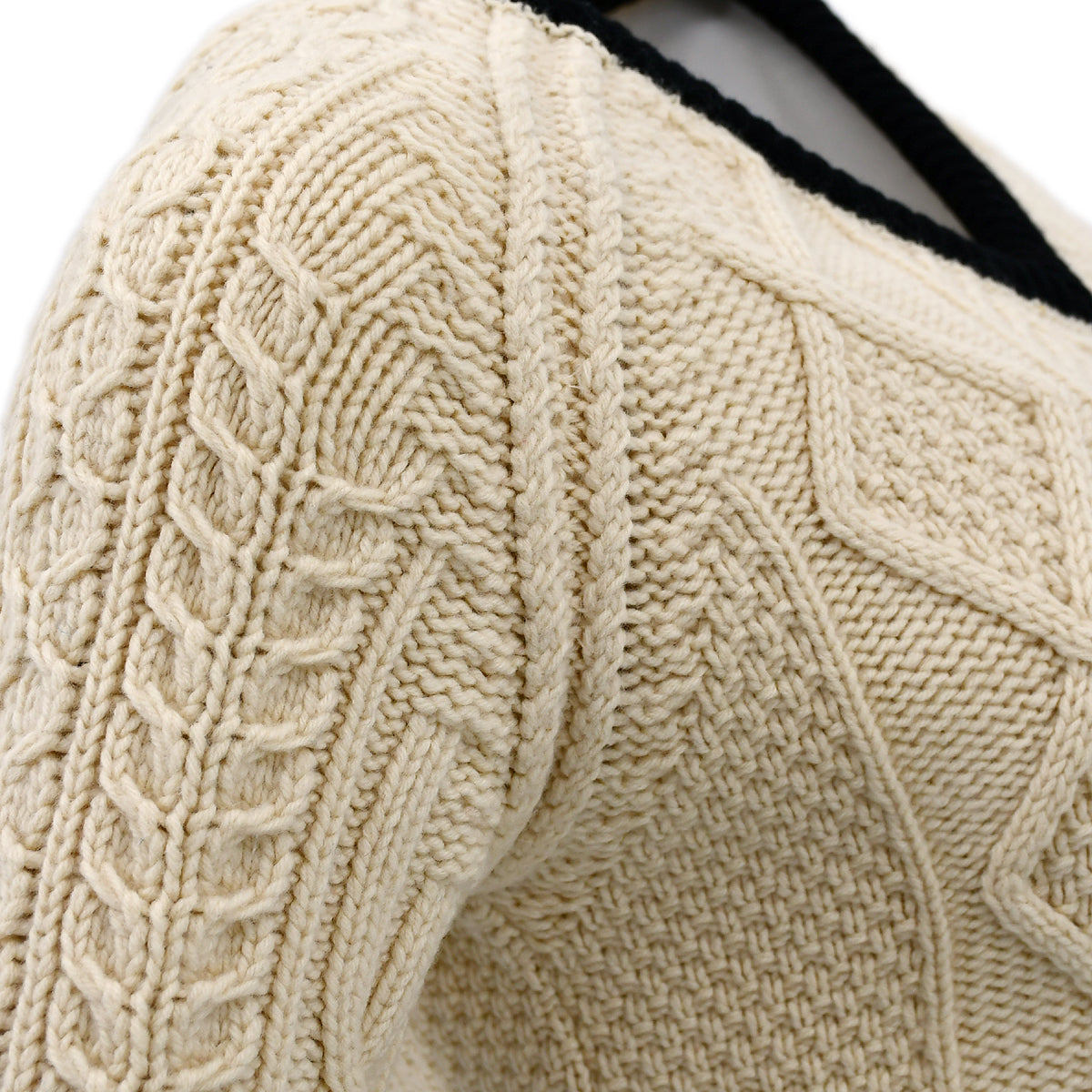 Luxury Chanel Fall 1996 wool fisherman knit jumper #44