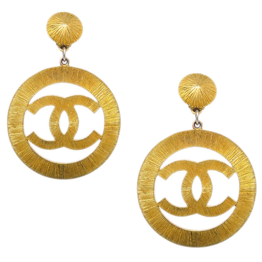 Luxury Chanel Hoop Dangle Earrings Clip-On Gold 93P