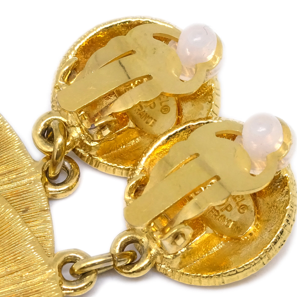 Luxury Chanel Hoop Dangle Earrings Clip-On Gold 93P