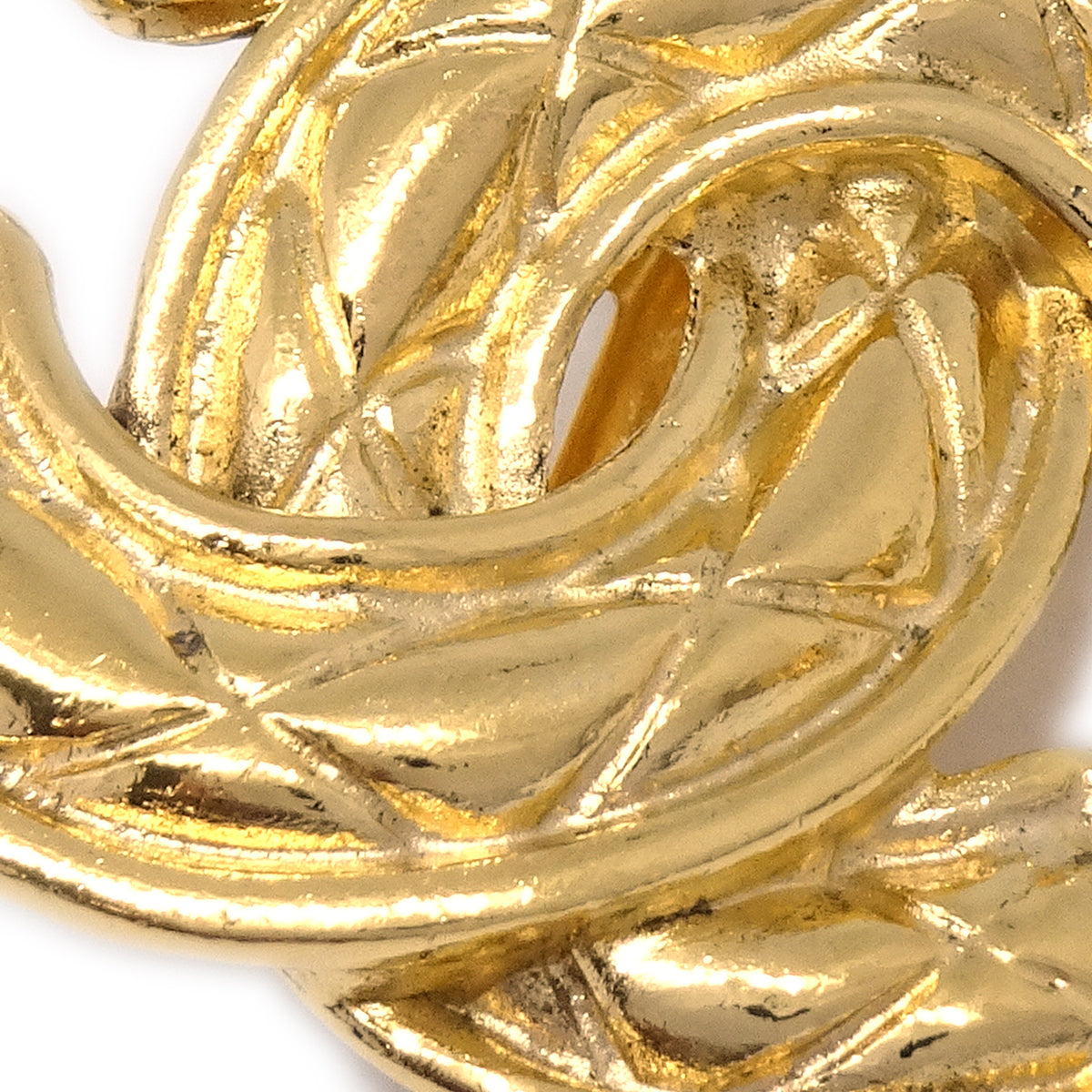 Luxury Chanel CC Quilted Earrings Clip-On Gold 2459