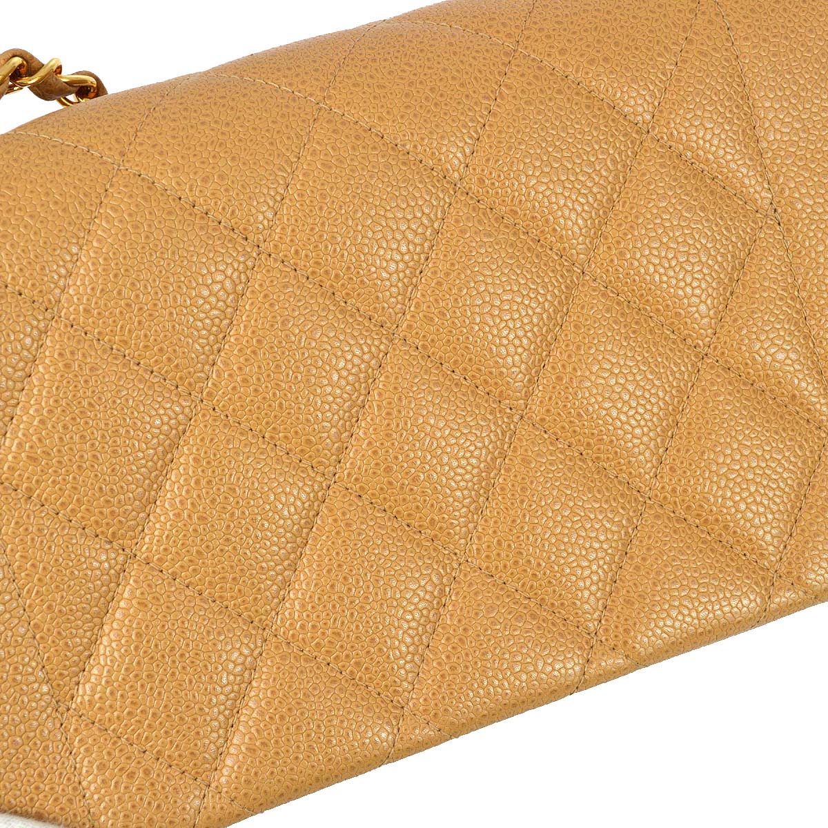 Luxury Chanel 1994-1996 Beige Caviar Small Diana Shoulder Bag