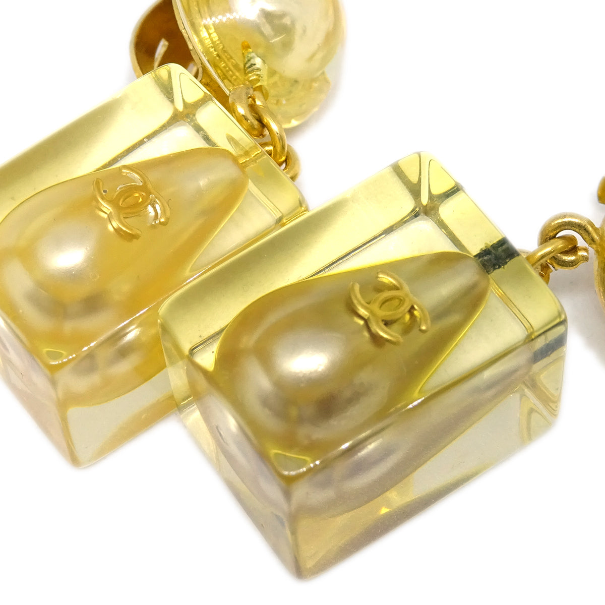 Luxury Chanel Artificial Pearl Dangle Earrings Clip-On 97P