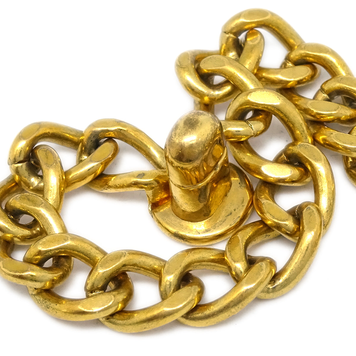 Luxury Chanel Turnlock Chain Bracelet Gold 96P