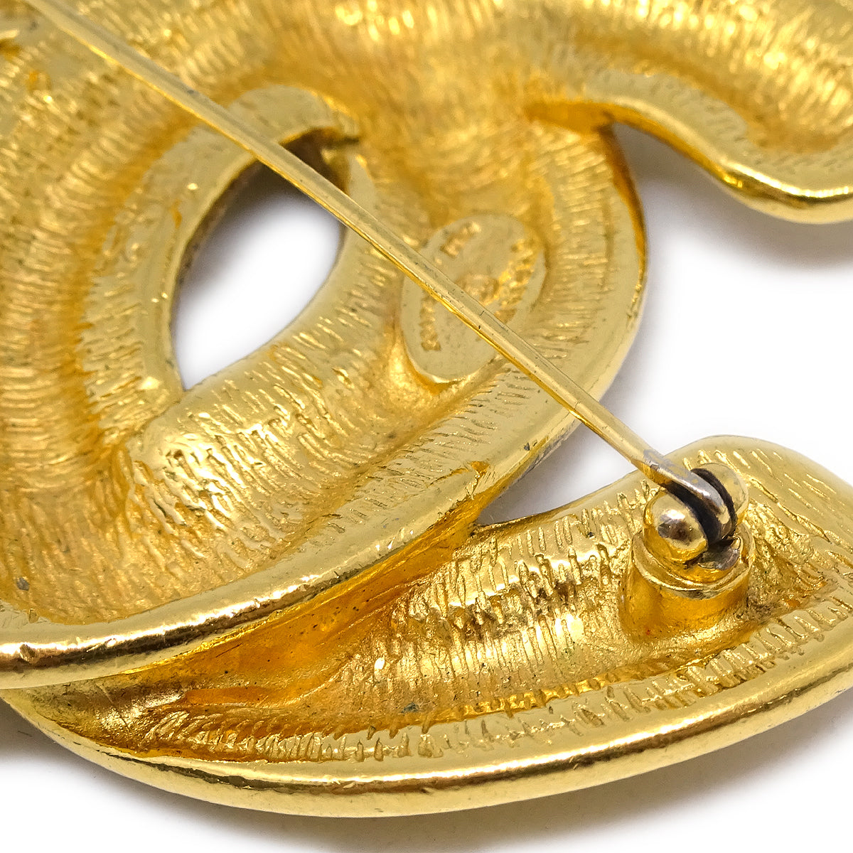 Luxury Chanel Quilted CC Brooch Pin Gold 1152