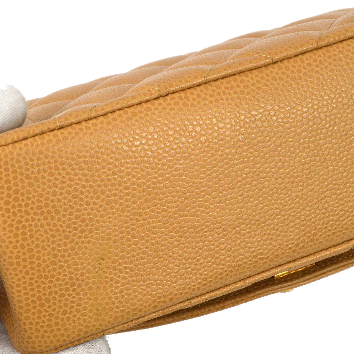 Luxury Chanel 1991-1994 Caviar Small Diana Shoulder Bag