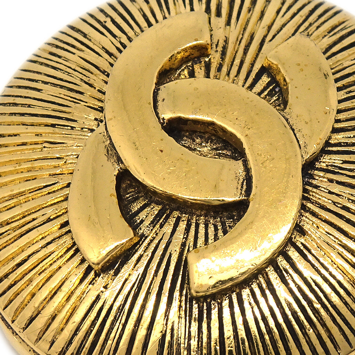 Luxury Chanel Brooch Pin Gold 1136