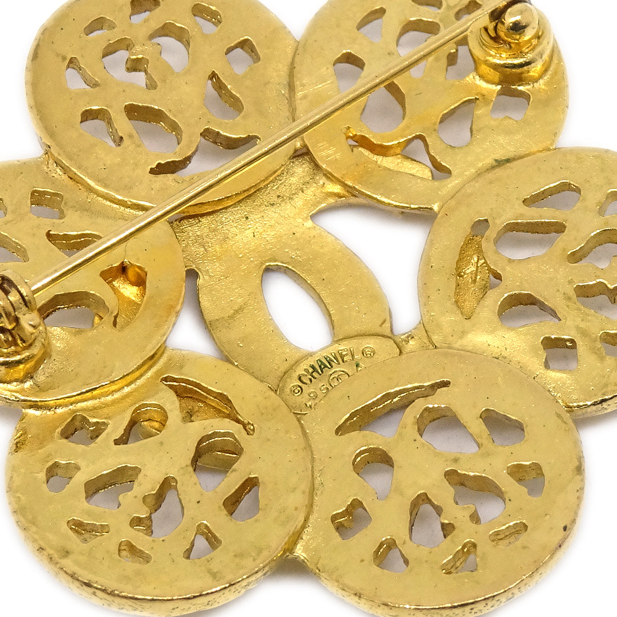 Luxury Chanel Flower Brooch Pin Gold 95A