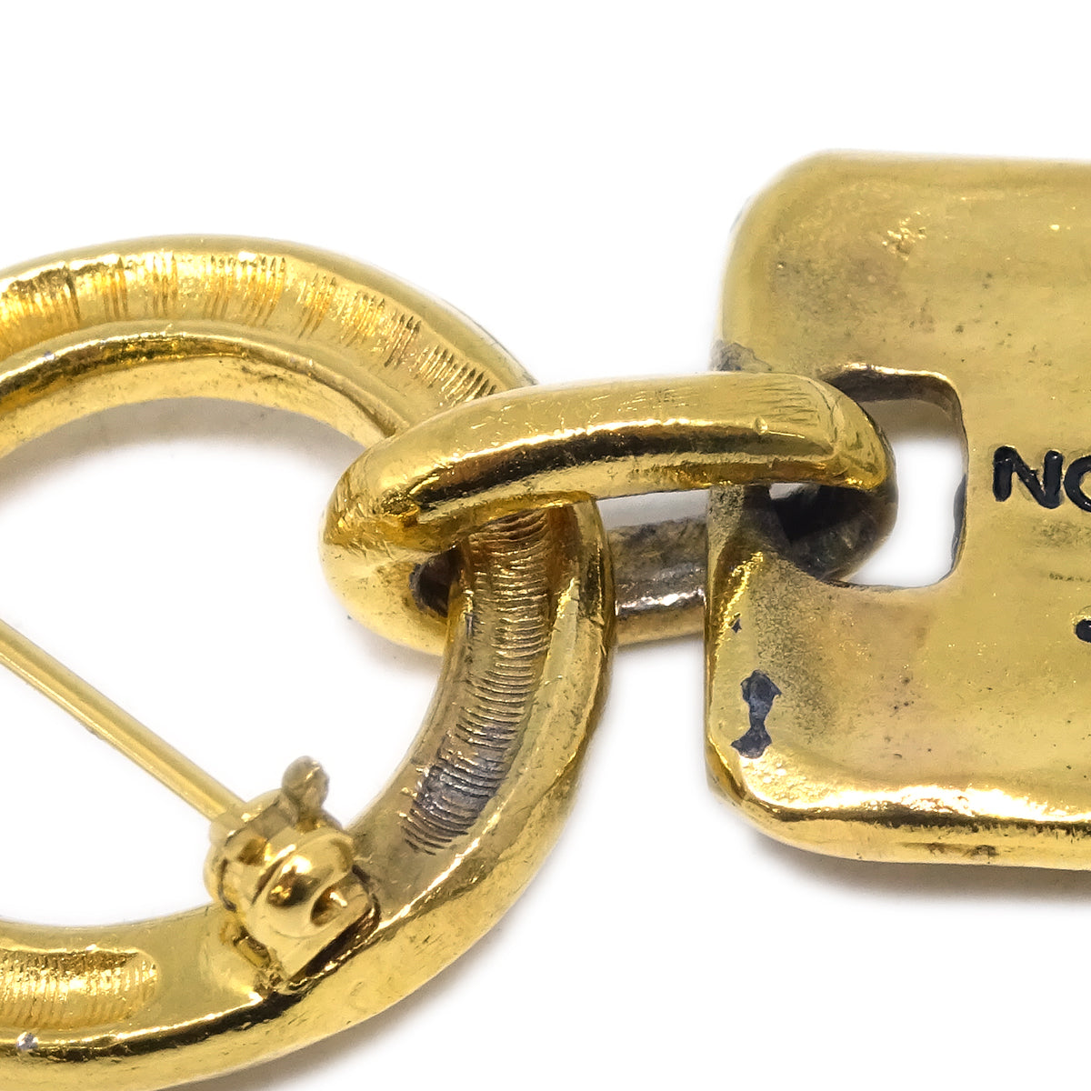 Luxury Chanel Gold Plate Brooch Pin 1133