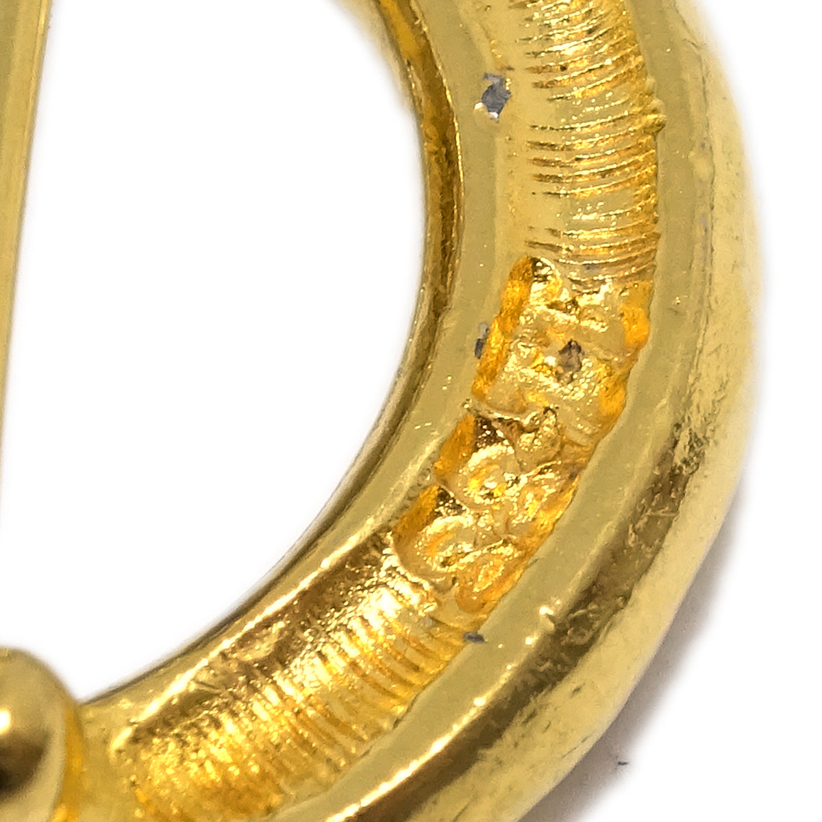 Luxury Chanel Gold Plate Brooch Pin 1133
