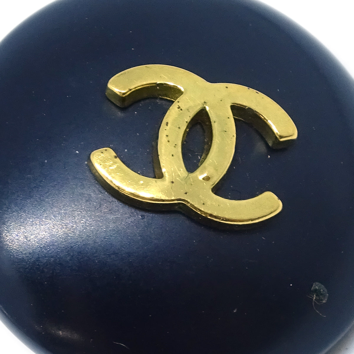 Luxury Chanel Button Earrings Clip-On Black 95P