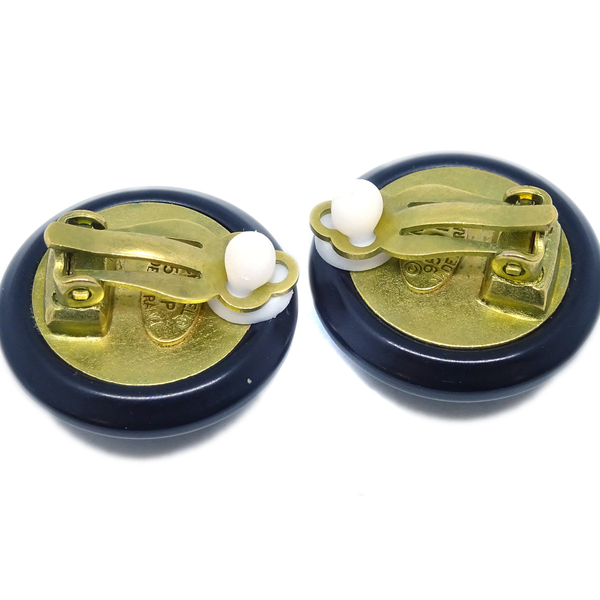 Luxury Chanel Button Earrings Clip-On Black 95P