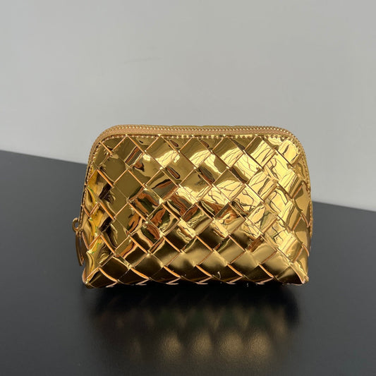 Luxury Bottega Veneta INTRECCIATO 16 BAG IN GOLDEN LAMBSKIN