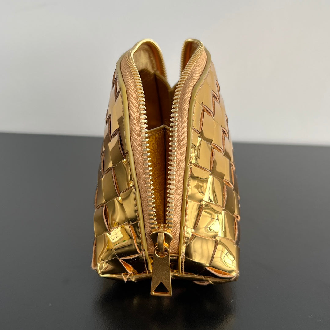 Luxury Bottega Veneta INTRECCIATO 16 BAG IN GOLDEN LAMBSKIN