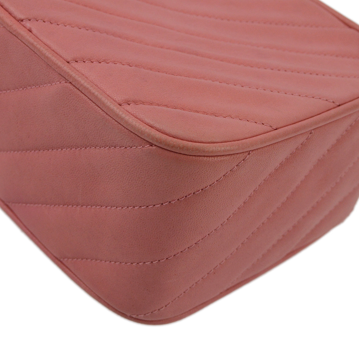 Luxury Chanel 1991-1994 Pink Lambskin Mini Diagonal Stitch Camera Bag