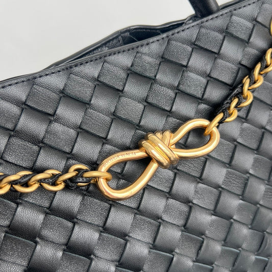 Luxury Bottega Veneta bv medium andiamo 32 black lambskin