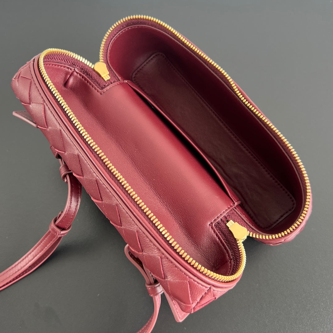 Luxury Bottega Veneta BANG BANG 22 VANITY CASE IN BURGUNDY RED CALFSKIN