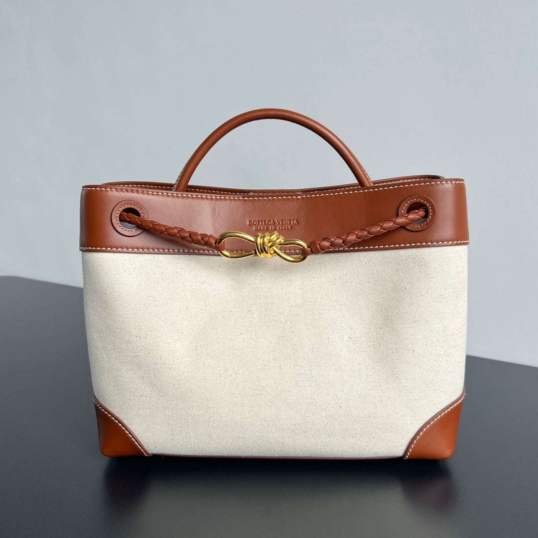 Luxury Bottega Veneta SMALL ANDIAMO 25 IN WHITE BROWN CALFSKIN AND CANVAS