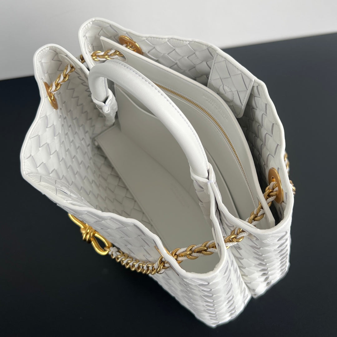 Luxury Bottega Veneta bv medium andiamo 32 white lambskin