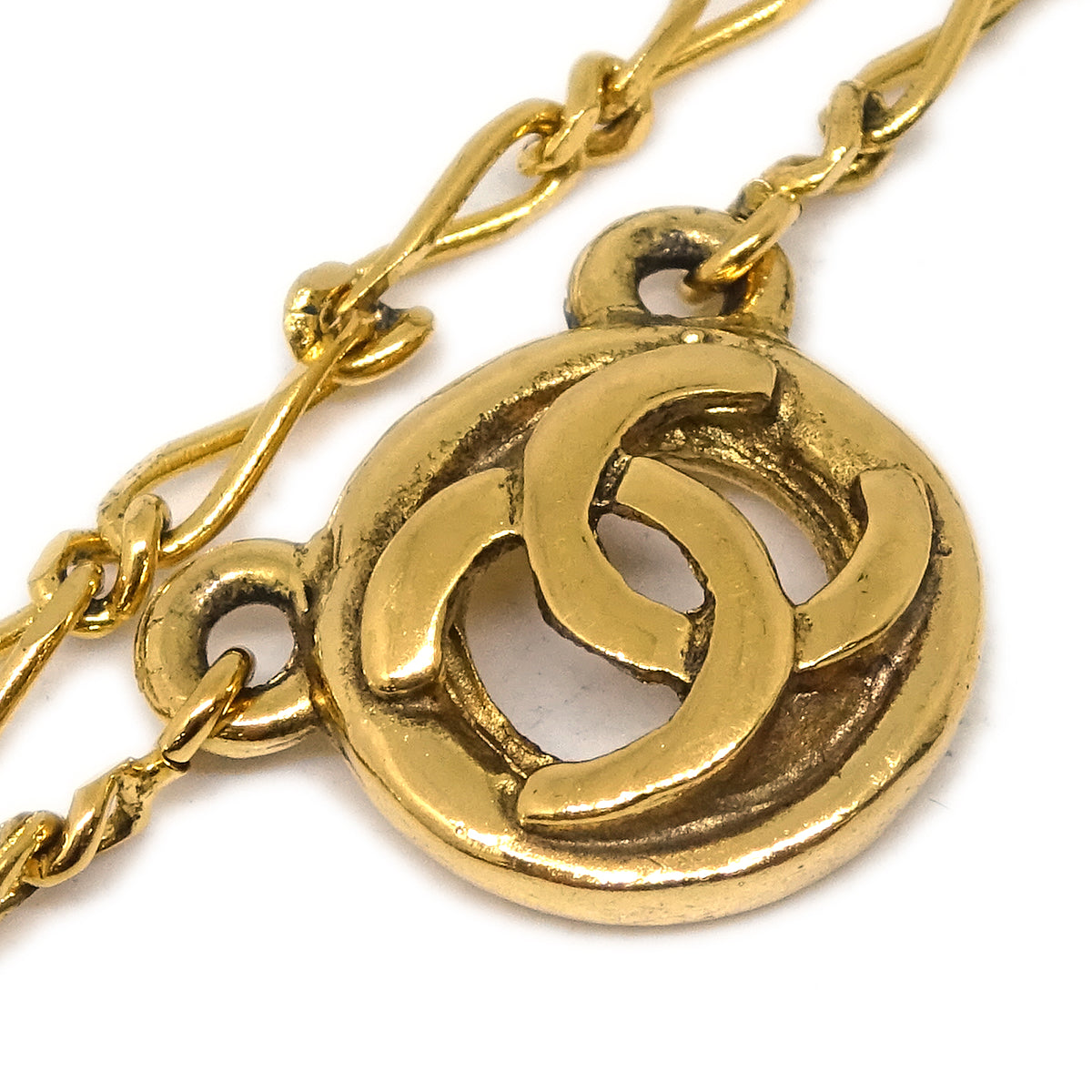 Luxury Chanel Medallion Pendant Necklace Gold 1982