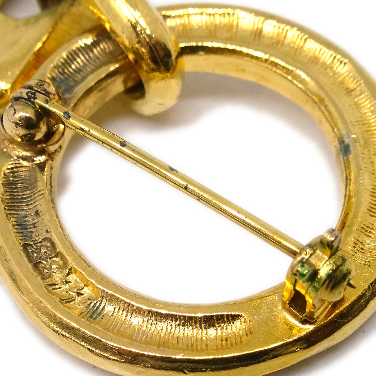 Luxury Chanel Plate Brooch Pin Gold 1133