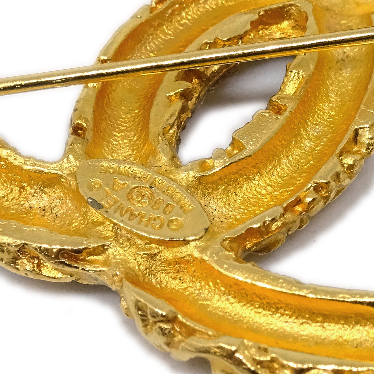 Luxury Chanel Fringe Brooch Pin Gold 93A