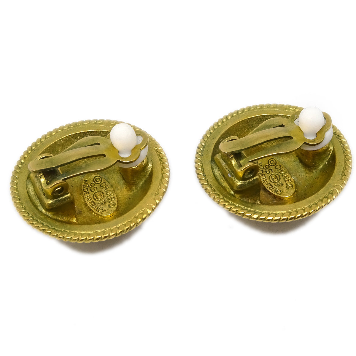 Luxury Chanel Gold Button Earrings Clip-On 95P